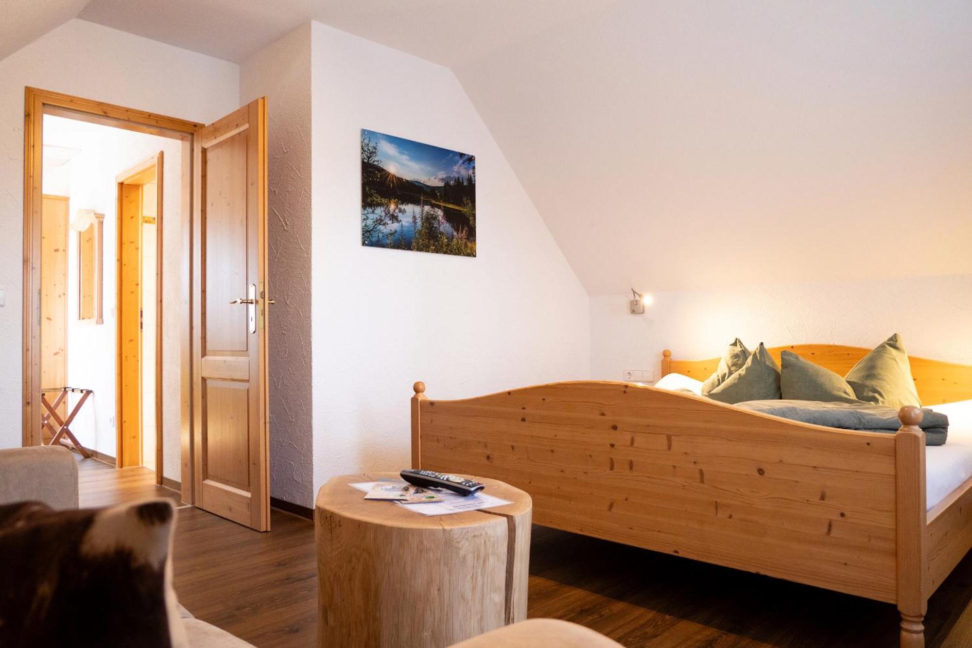 Pension Waldwinkel Lenzkirch Exterior photo